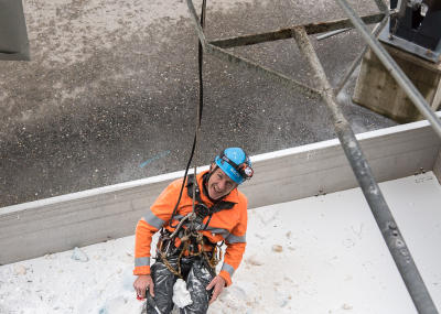 Reinigung eines Salzsilos